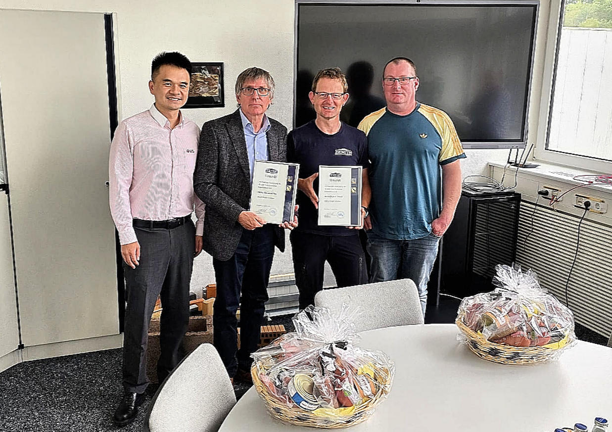 Слава мастерству Салют настойчивости